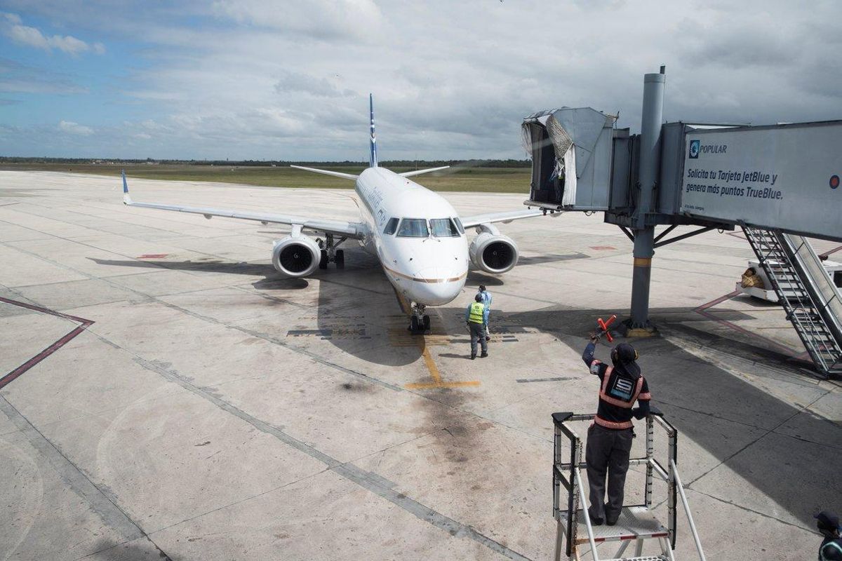 Bruselas aprueba una racapitalización de 4.000 millones de euros de Francia a Air France Bruselas aprueba una racapitalización de 4.000 millones de euros de Francia a Air France