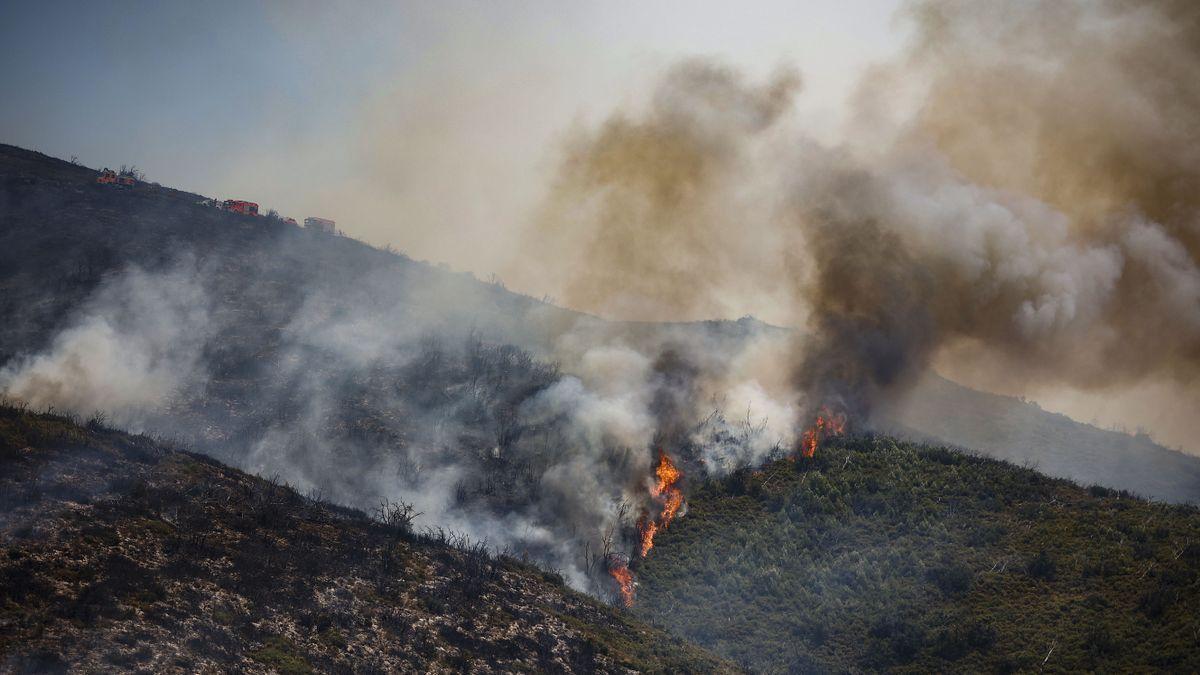El fuego de Comunidad Valenciana calcina en cinco días más superficie que en una década