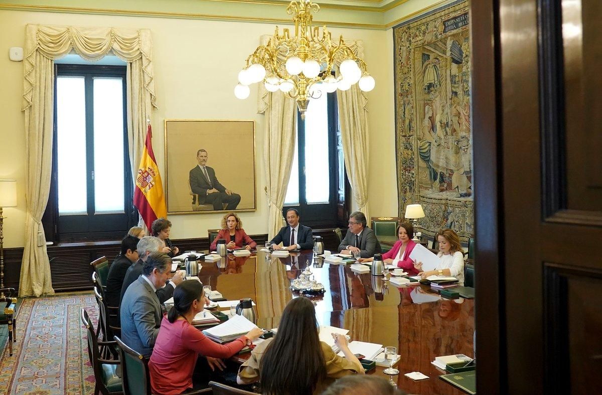 Primera reunión de la Mesa del Congreso, presidida por Meritxell Batet. Primera reunión de la Mesa del Congreso, presidida por Meritxell Batet.