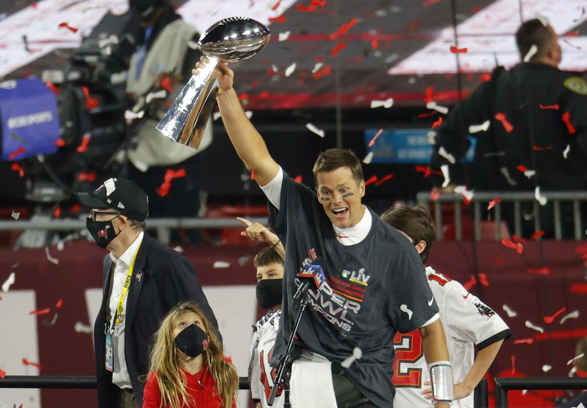 Tom Brady lidera la conquista de la Superbowl por los Tampa Bay Buccaneers. Tom Brady lidera la conquista de la Superbowl por los Tampa Bay Buccaneers.