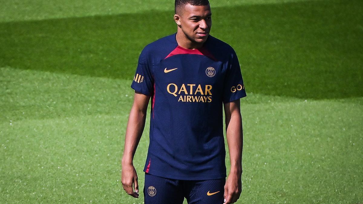 El PSG saca a Mbappé de su cartel promocional de la carrera asiática
