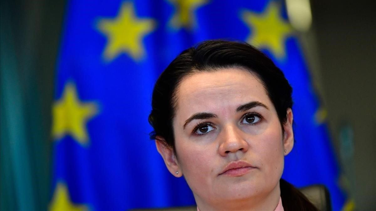 La líder opositora bielorrusa, Svetlana Tikhanóvskaya, se dirige a los miembros del Parlamento Europeo, este lunes en Bruselas. La líder opositora bielorrusa, Svetlana Tikhanóvskaya, se dirige a los miembros del Parlamento Europeo, este lunes en Bruselas.