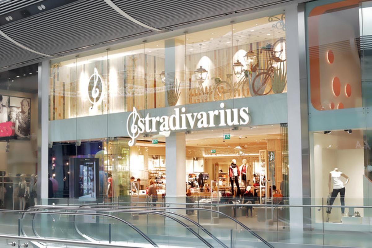 preocupación fluir ego Stradivarius: vale menos de 15 euros y es perfecto para una boda