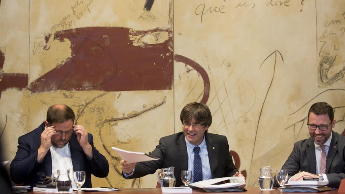 Junqueras, Puigdemont y Cullell, en el Consell Executiu de este martes.