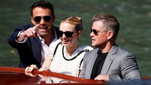 Ben Affleck, Jodie Comer y Matt Damon a su llegada al 78  Festival de Cine de Venecia