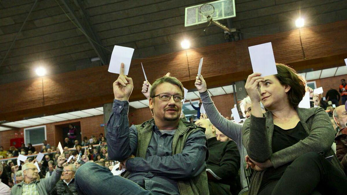 Xavier Domènech y Ada Colau, en la votación de la lista de Catalunya en Comú Podem. Xavier Domènech y Ada Colau, en la votación de la lista de Catalunya en Comú Podem.