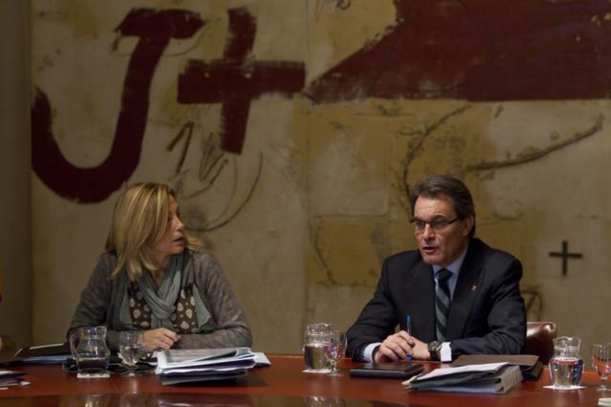 Joana Ortega y Artur Mas, en una reunión oficial del Govern, el pasado 5 de marzo. Joana Ortega y Artur Mas, en una reunión oficial del Govern, el pasado 5 de marzo.