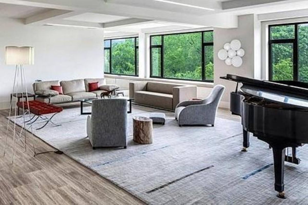 Salón del piso de Guardiola. Salón del piso de Guardiola.