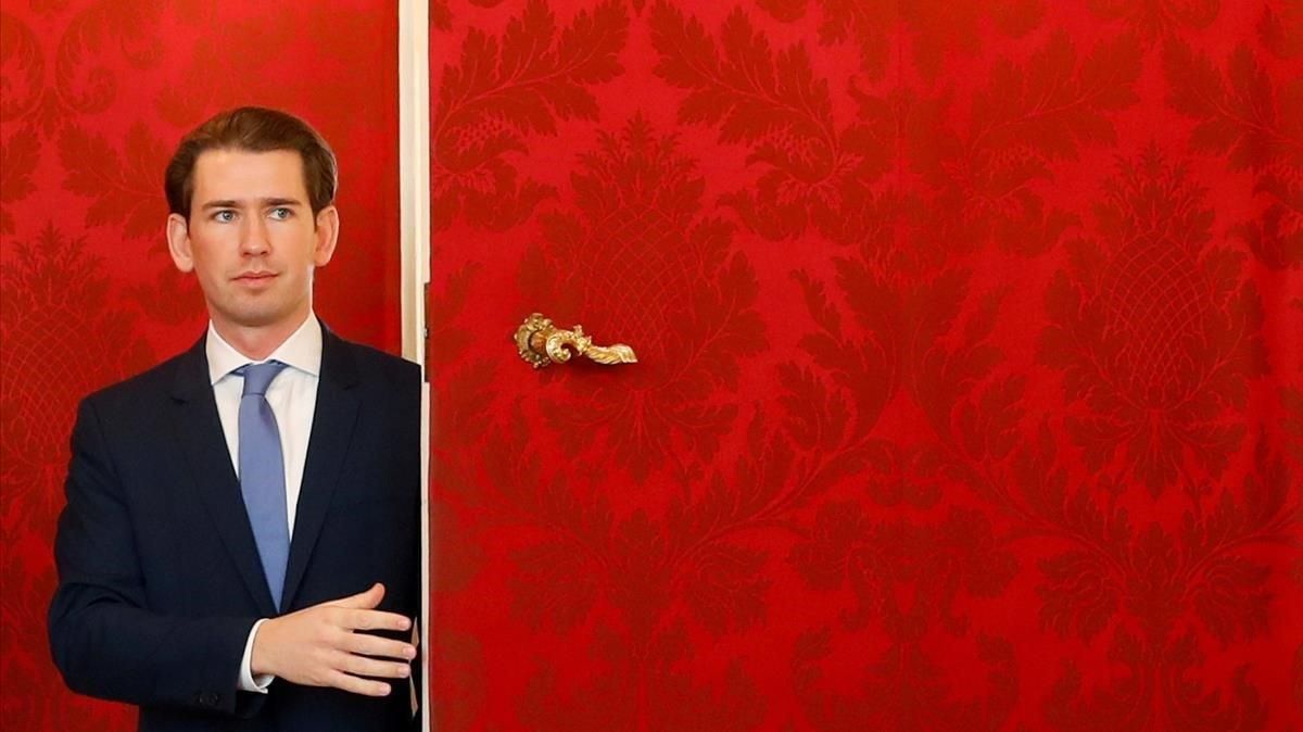 Sebastian Kurz, al salir de la reunión con el presidente de Austria. Sebastian Kurz, al salir de la reunión con el presidente de Austria.
