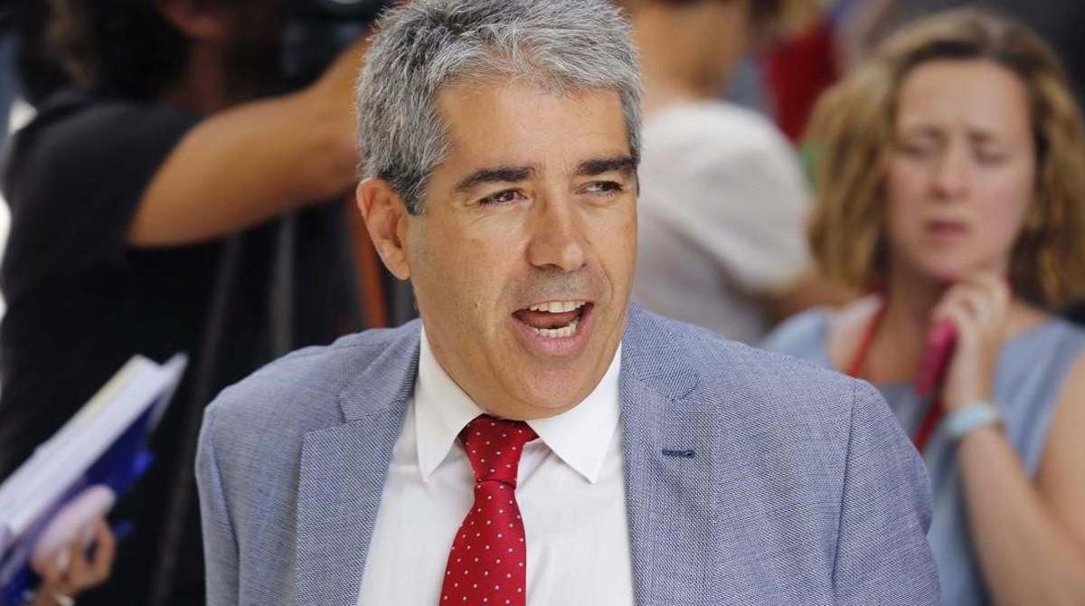 Francesc Homs a su salida del Congreso tras la sesión constitutiva de la XII lesgislatura. Francesc Homs a su salida del Congreso tras la sesión constitutiva de la XII lesgislatura.