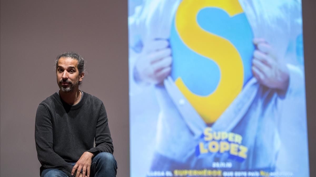 El cineasta Javier Ruiz Caldera, este sábado, en la presentación de ’Superlópez’ en el Salón del Cómic. El cineasta Javier Ruiz Caldera, este sábado, en la presentación de ’Superlópez’ en el Salón del Cómic.