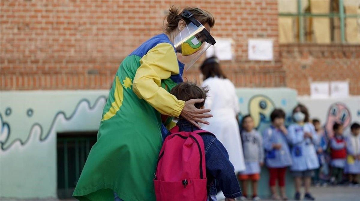 Tornada al col·le: preguntes i respostes sobre la gestió dels casos de Covid-19 Tornada al col·le: preguntes i respostes sobre la gestió dels casos de Covid-19
