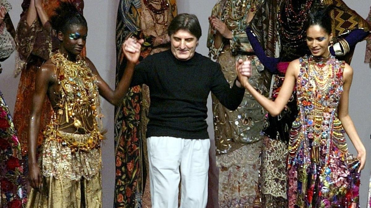 Mor el dissenyador francès d'origen italià Emanuel Ungaro als 86 anys Mor el dissenyador francès d'origen italià Emanuel Ungaro als 86 anys