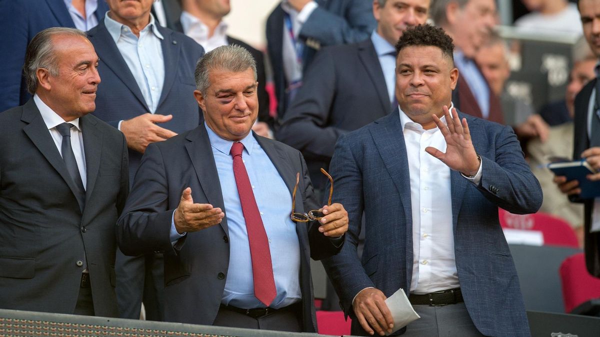 L’ull de vellut de Laporta, protagonista dels millors mems de la jornada L’ull de vellut de Laporta, protagonista dels millors mems de la jornada