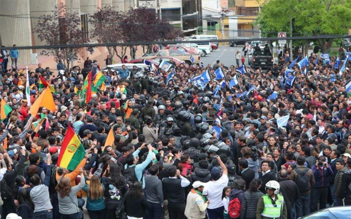 Enfrentamientos en Bolivia tras las elecciones presidenciales.