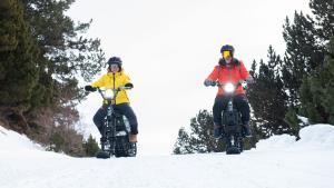 Las ’moonbikes’, una forma diferente de disfrutar de la nieve.
