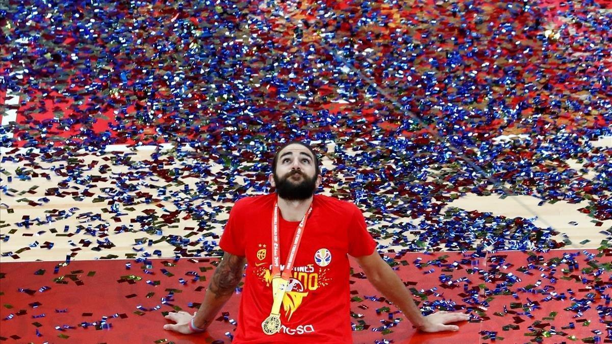 Ricky Rubio después de ganar el Mundial de baloncesto.