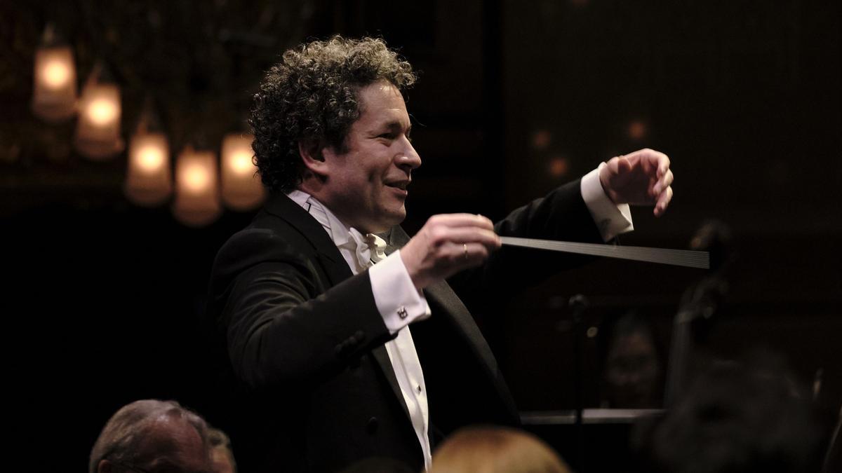 Gustavo Dudamel, en el Liceu, al frente de la Orquesta de la Opéra de París Gustavo Dudamel, en el Liceu, al frente de la Orquesta de la Opéra de París