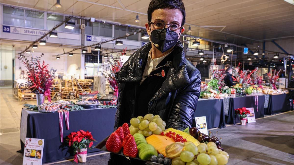 Barcelona 14 12 2020 Barcelona Los mayoristas de alimentos frescos informaran de las tendencias de consumo precios y previsiones de venta de cara a Navidad Con la presencia de Carme Ruscalleda AUTOR JORDI OTIX Barcelona 14 12 2020 Barcelona Los mayoristas de alimentos frescos informaran de las tendencias de consumo precios y previsiones de venta de cara a Navidad Con la presencia de Carme Ruscalleda AUTOR JORDI OTIX