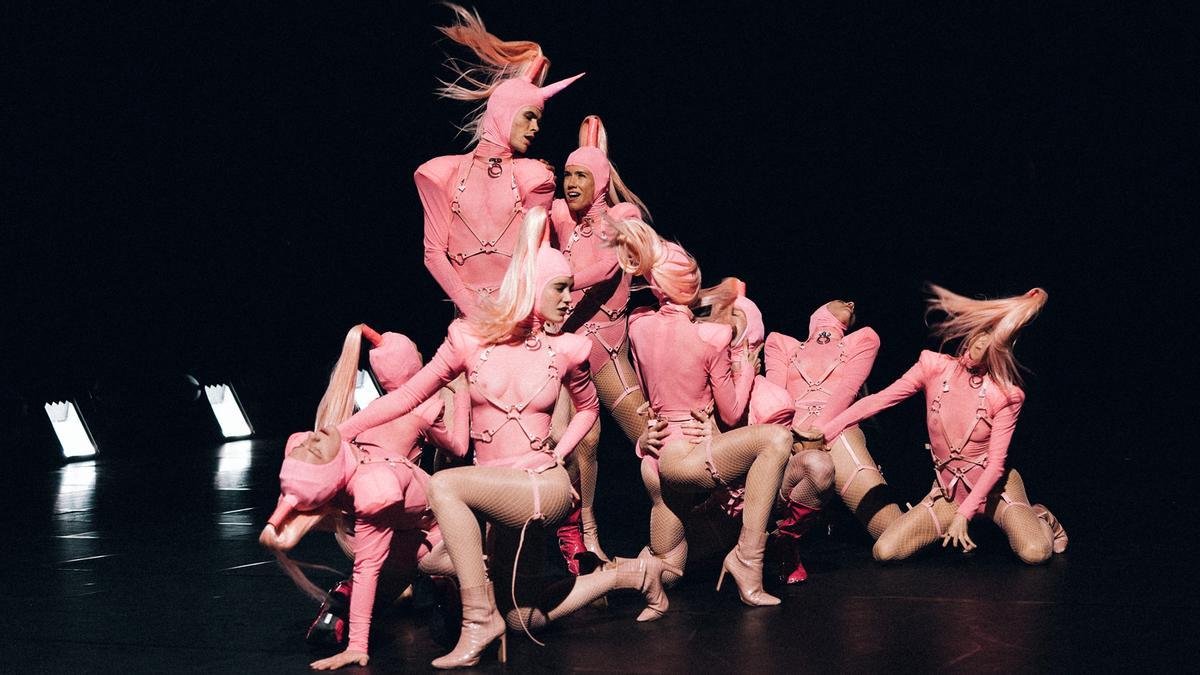 El Ballet National de Marseille en ’Mood’.