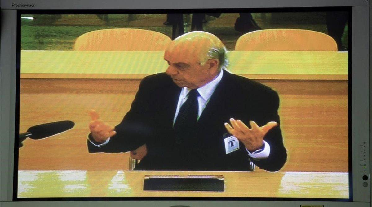 Fotografía del monitor de la Audiencia Nacional mientras declaraba el expresidente del BBVA, Francisco González, como testigo en el ’caso Bankia’. Fotografía del monitor de la Audiencia Nacional mientras declaraba el expresidente del BBVA, Francisco González, como testigo en el ’caso Bankia’.