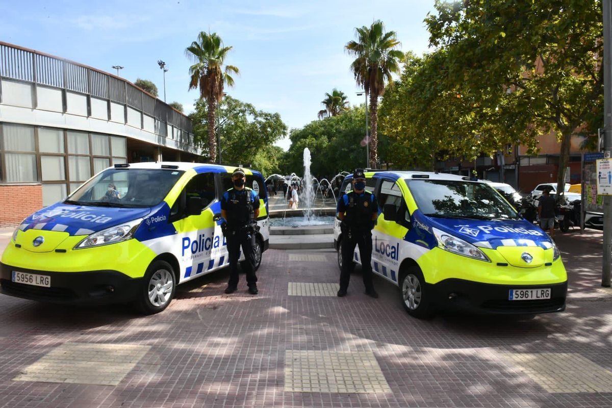 La Policía Local de Esplugues augmenta su flota con dos furgonetas eléctricas La Policía Local de Esplugues augmenta su flota con dos furgonetas eléctricas