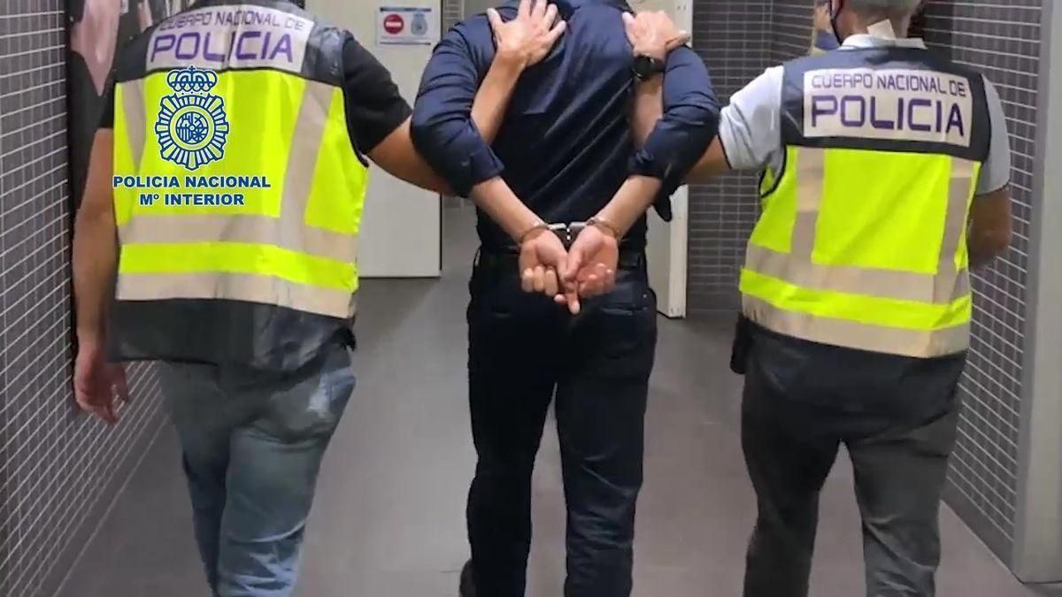 La juez envía a prisión al hombre que agredió a un policía en un autobús de Zaragoza La juez envía a prisión al hombre que agredió a un policía en un autobús de Zaragoza