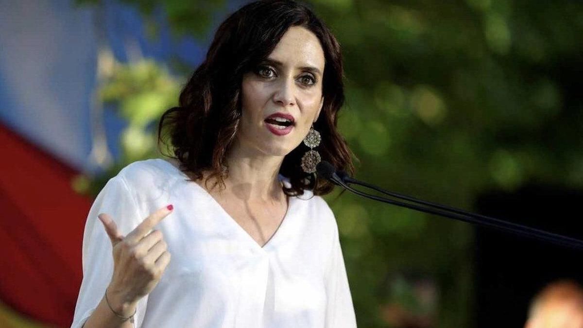 Ayuso reniega de Telemadrid y pide a la Academia de TV que organice el único debate al que asistirá Ayuso reniega de Telemadrid y pide a la Academia de TV que organice el único debate al que asistirá