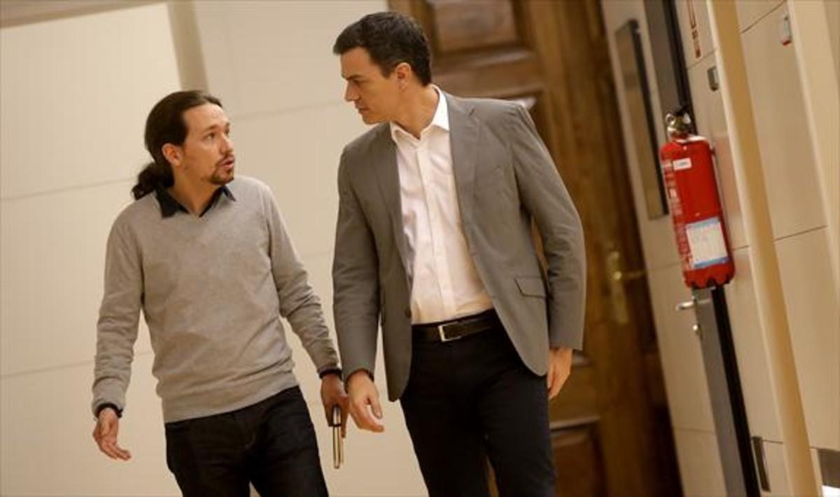 Pablo Iglesias y Pedro Sánchez, el pasado 5 de febrero, en el Congreso de los Diputados.