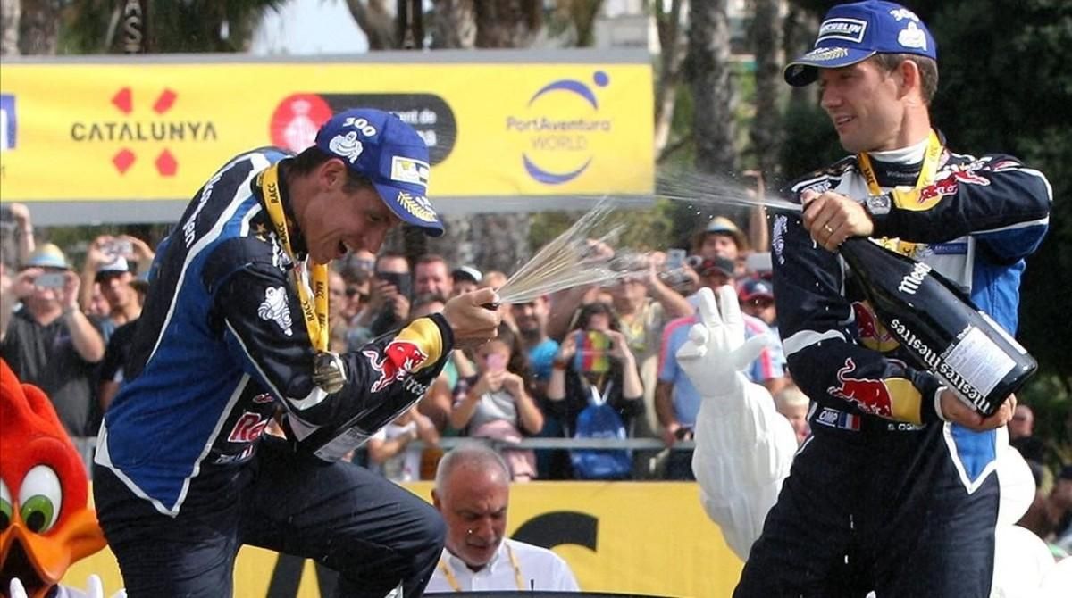 Sébastien Ogier (derecha) celebra con su copiloto, Julien Ingrassia, su cuarto título mundial. Sébastien Ogier (derecha) celebra con su copiloto, Julien Ingrassia, su cuarto título mundial.