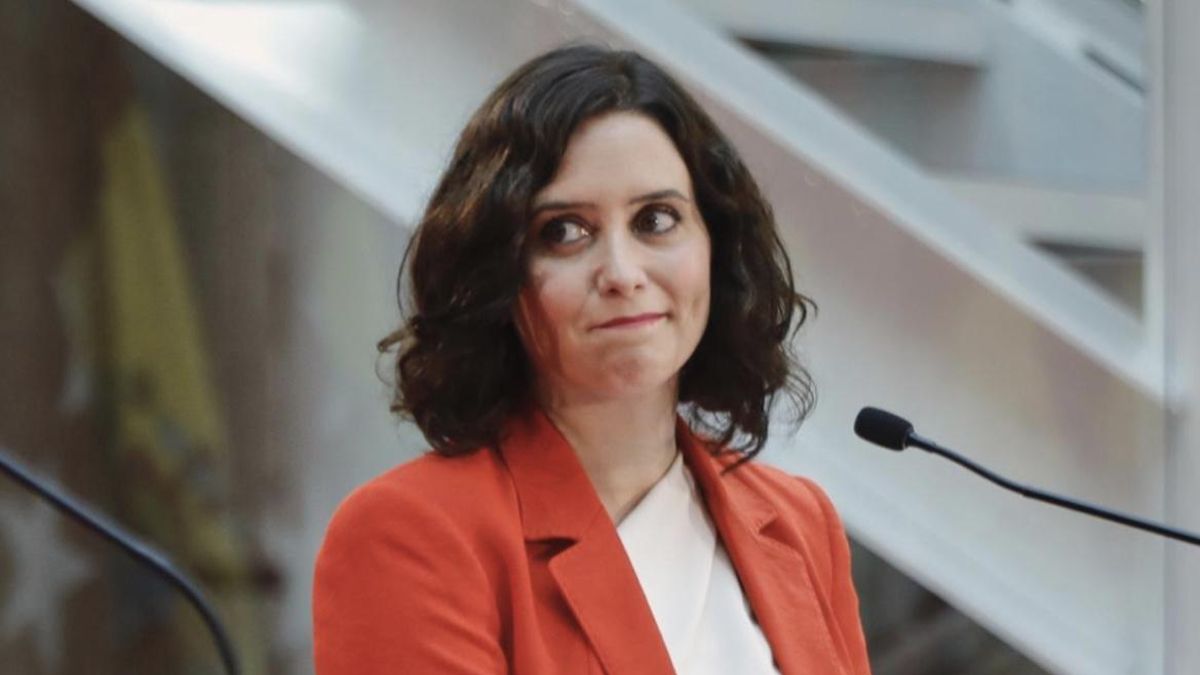 La Academia de TV pone en su sitio a Ayuso: "Políticos y cadenas deben coordinar sus agendas" La Academia de TV pone en su sitio a Ayuso: "Políticos y cadenas deben coordinar sus agendas"