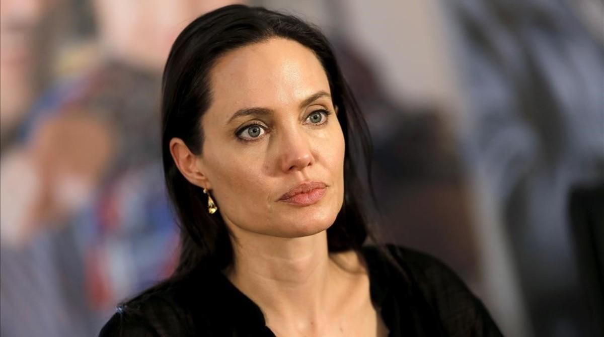 Angelina Jolie impartirá clases en la London School of Economics Angelina Jolie impartirá clases en la London School of Economics