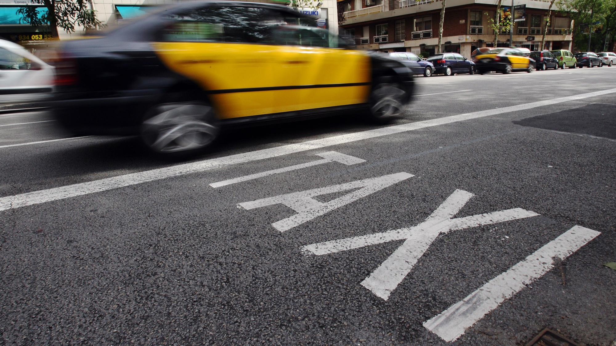 Cuanto cuesta un taxi del aeropuerto de santiago al centro