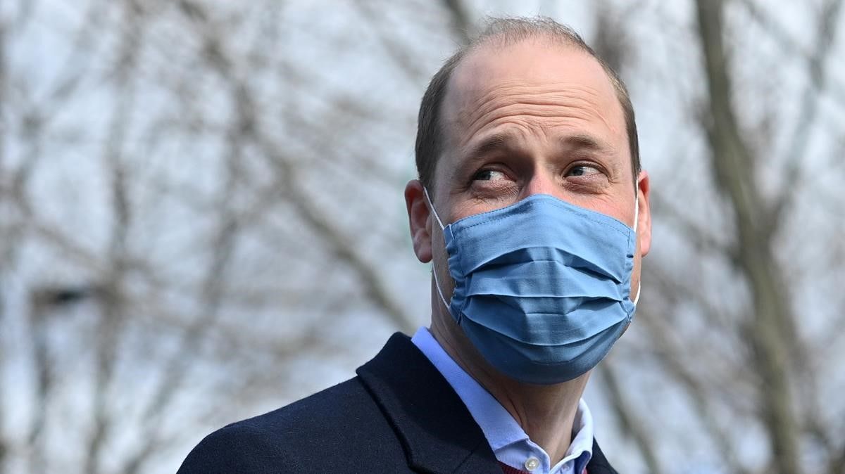 El príncipe Guillermo rinde tributo a su abuelo