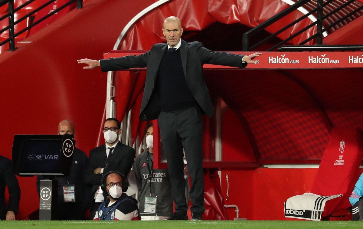 Zinedine Zidane durante el último partido del Real Madrid. Zinedine Zidane durante el último partido del Real Madrid.