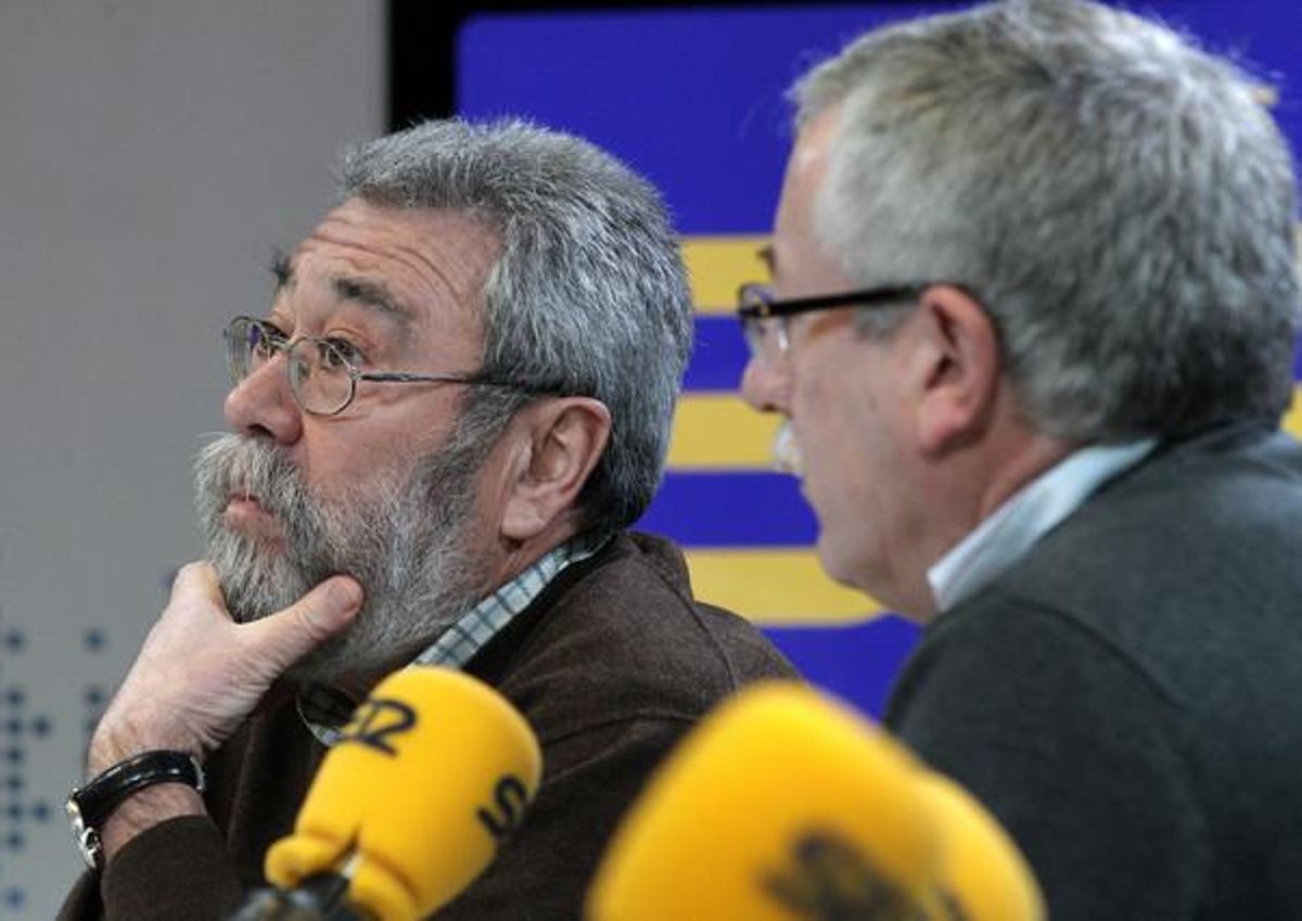 Cándido Méndez y Fernández Toxo, durante una entrevista en la que han valorado la nueva reforma laboral. Cándido Méndez y Fernández Toxo, durante una entrevista en la que han valorado la nueva reforma laboral.