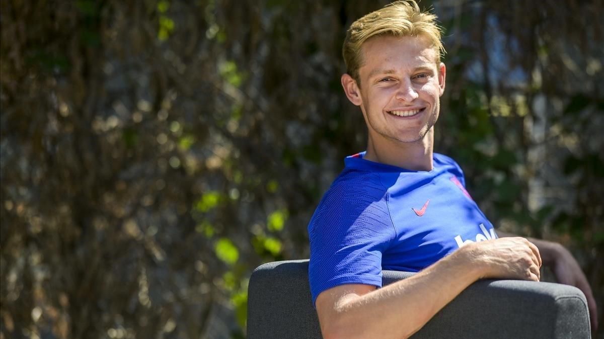 De Jong torna a Barcelona per reprendre els entrenaments De Jong torna a Barcelona per reprendre els entrenaments