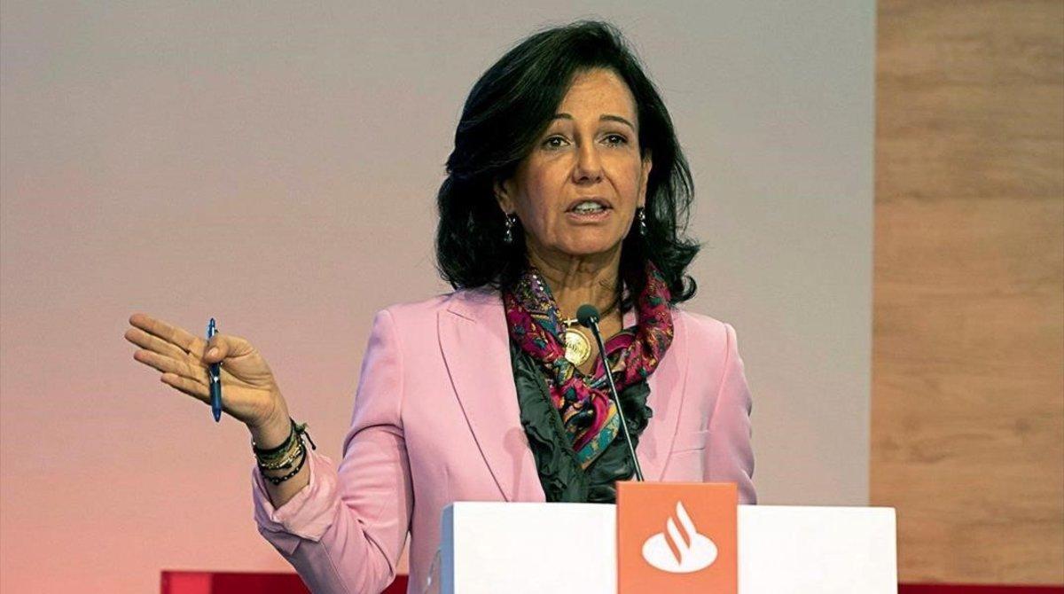 La presidenta del Banco Santander Ana Patricia Botin durante su intervencion en el  Investor Day  en Londres el 3 de abril.