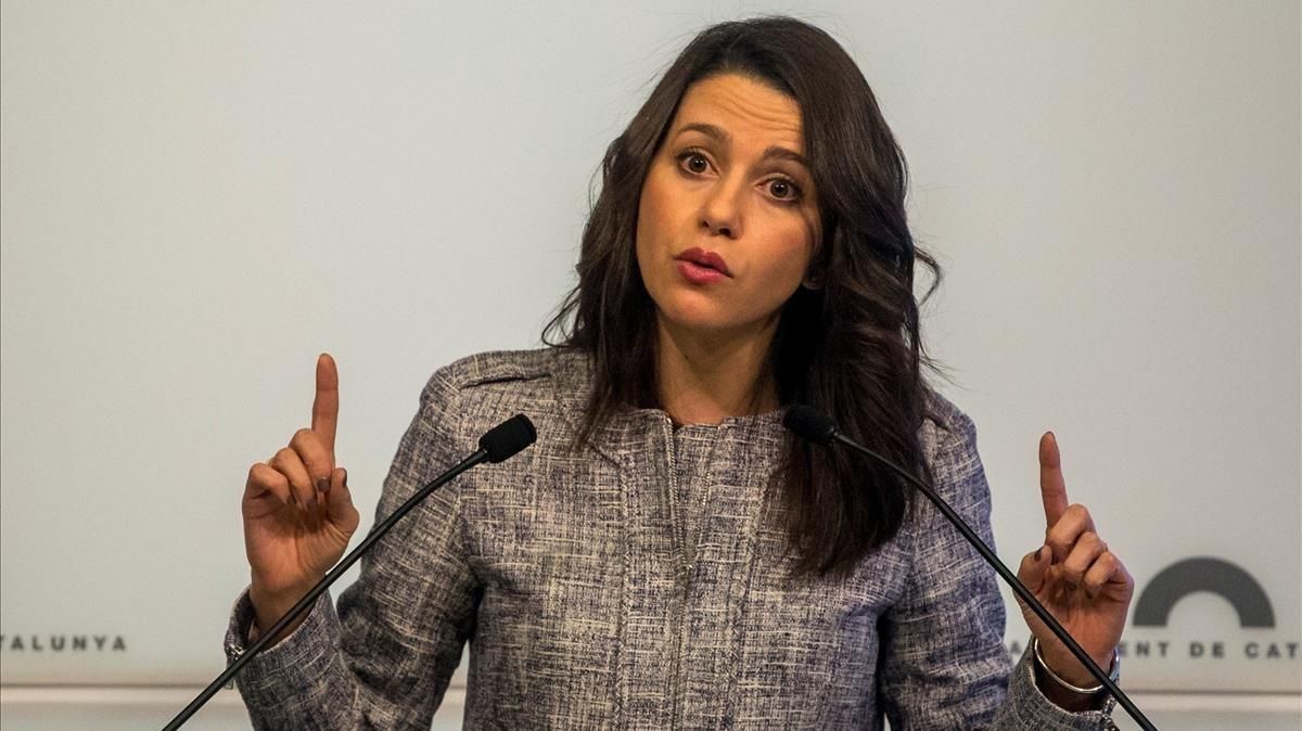 Arrimadas acusa Iglesias d'estar "sempre" del costat dels separatistes a Catalunya després de la seva reunió amb Torra Arrimadas acusa Iglesias d'estar "sempre" del costat dels separatistes a Catalunya després de la seva reunió amb Torra
