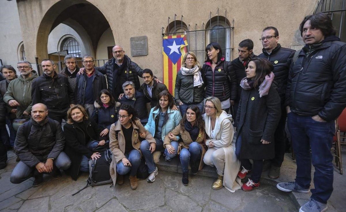 Los participantes en el ayuno en solidaridad por los presos en huelga de hambre. Los participantes en el ayuno en solidaridad por los presos en huelga de hambre.