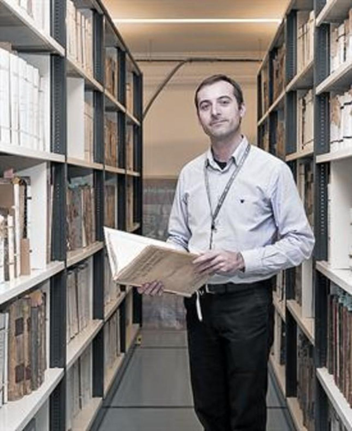 Documentos 8 Miquel Terreu, en el espacio de archivo del Sant Pau. Documentos 8 Miquel Terreu, en el espacio de archivo del Sant Pau.