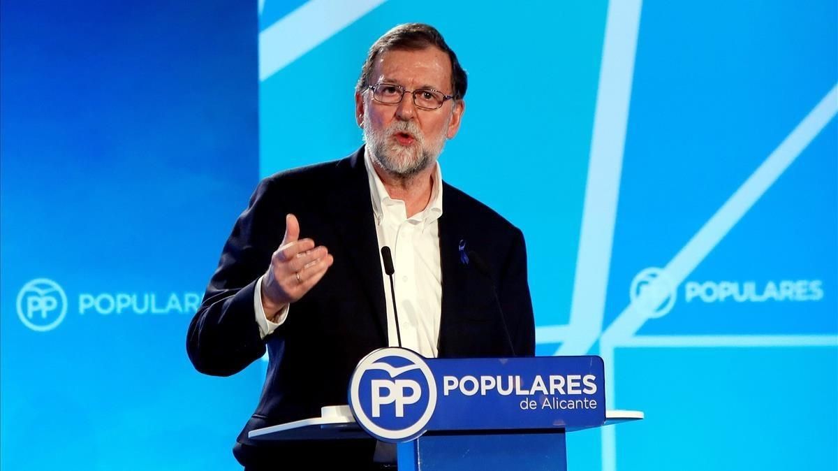 Rajoy afirma que es reunirà amb Torra quan hi hagi un Govern Rajoy afirma que es reunirà amb Torra quan hi hagi un Govern