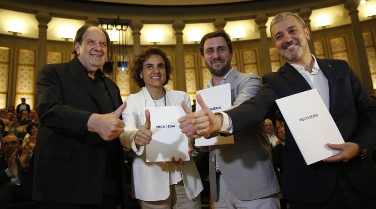 Josep María Pou, Dolors Montserrat, Antoni Comín y Jaume Collboni, en el acto de apoyo a la sede barcelonesa de la AEM. Josep María Pou, Dolors Montserrat, Antoni Comín y Jaume Collboni, en el acto de apoyo a la sede barcelonesa de la AEM.