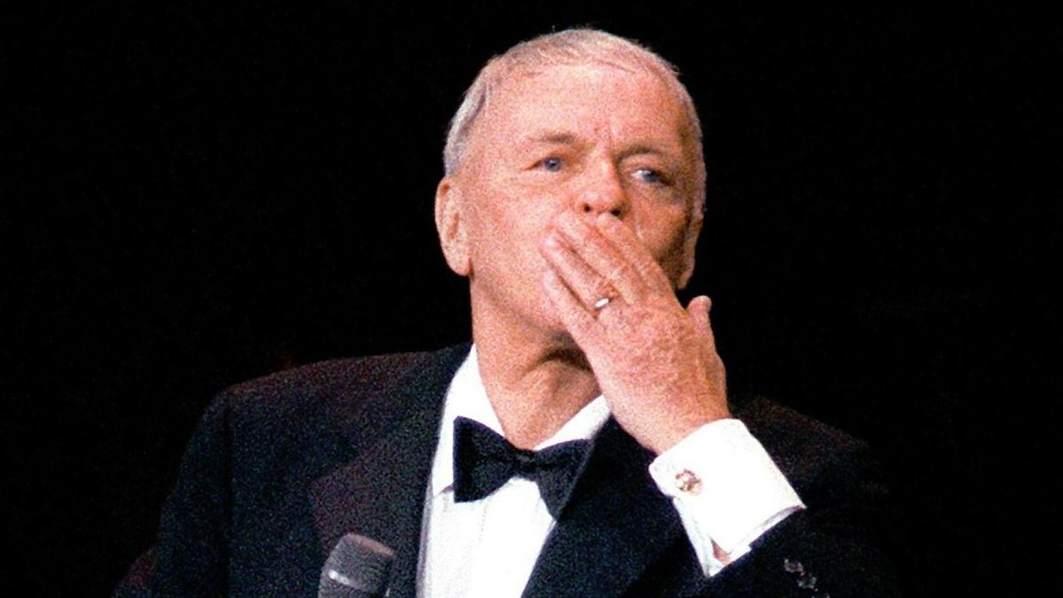 Frank Sinatra, en un concierto en 1991, en París. Frank Sinatra, en un concierto en 1991, en París.