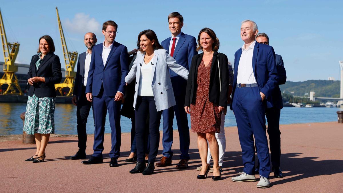 La alcaldesa de París, Anne Hidalgo, en la presentación de su candidatura por el Partido Socialista a las presidenciales francesas, en Rouen, en el oeste de Francia. La alcaldesa de París, Anne Hidalgo, en la presentación de su candidatura por el Partido Socialista a las presidenciales francesas, en Rouen, en el oeste de Francia.