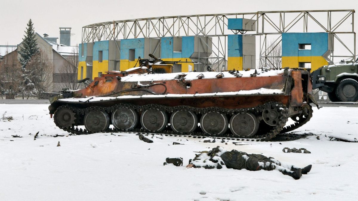 Rússia ataca Ucraïna | Rússia conquereix la seva primera ciutat però topa amb la dura resistència de Kíev Rússia ataca Ucraïna | Rússia conquereix la seva primera ciutat però topa amb la dura resistència de Kíev