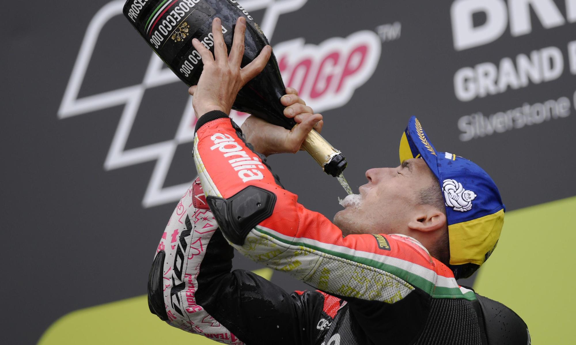 Aleix Espargaró: "MotoGP es un mar de tiburones y un podio sabe a gloria" - Vimarsana News