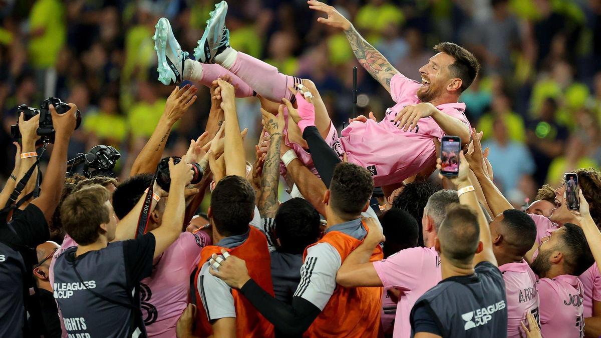 Messi lifts his first title with Inter Miami after scoring a great goal ...