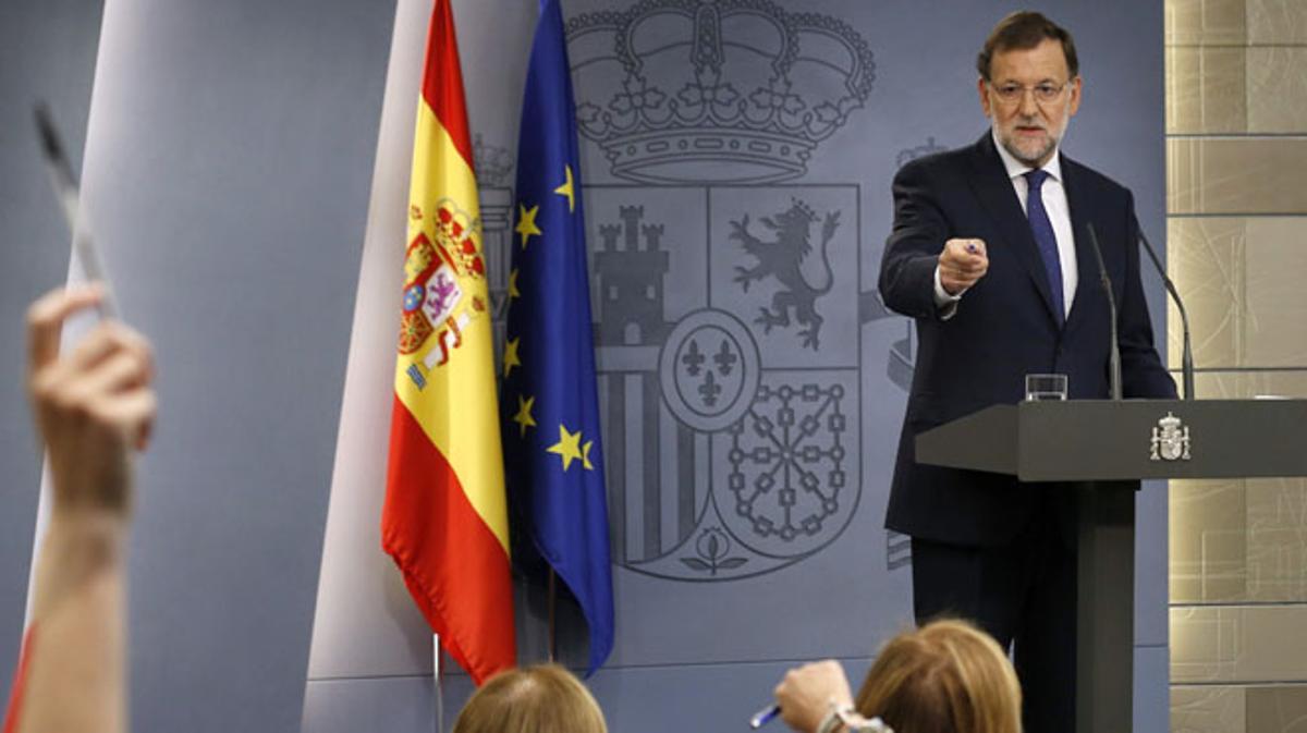 El presidente del Gobierno pide al nuevo Ejecutivo catalán que “supere la fractura y los enfrentamientos”.