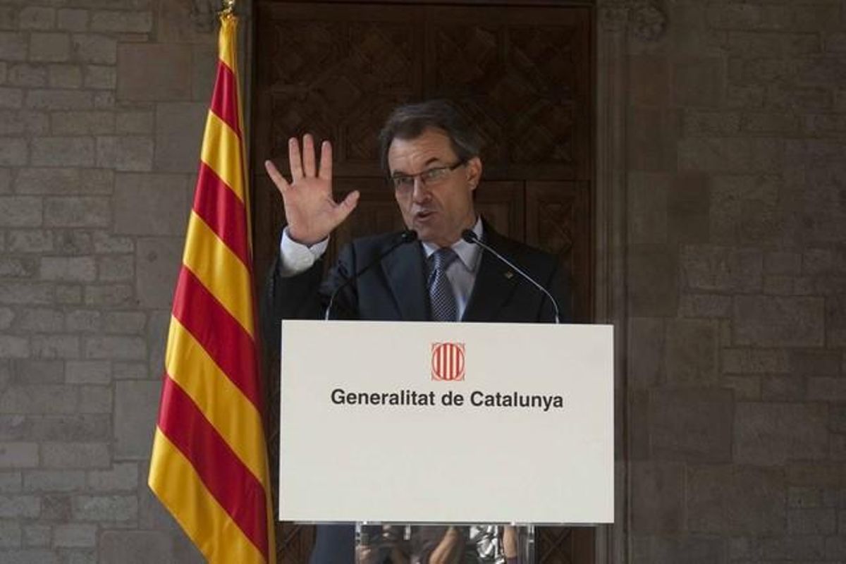 Artur Mas, durante su comparecencia en el Palau de la Generalitat, este miércoles. Artur Mas, durante su comparecencia en el Palau de la Generalitat, este miércoles.